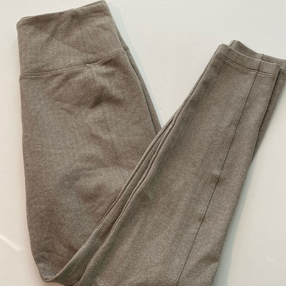 Athleta Delancey herringbone tight leggings, Chevron size small petite - Picture 1 of 13